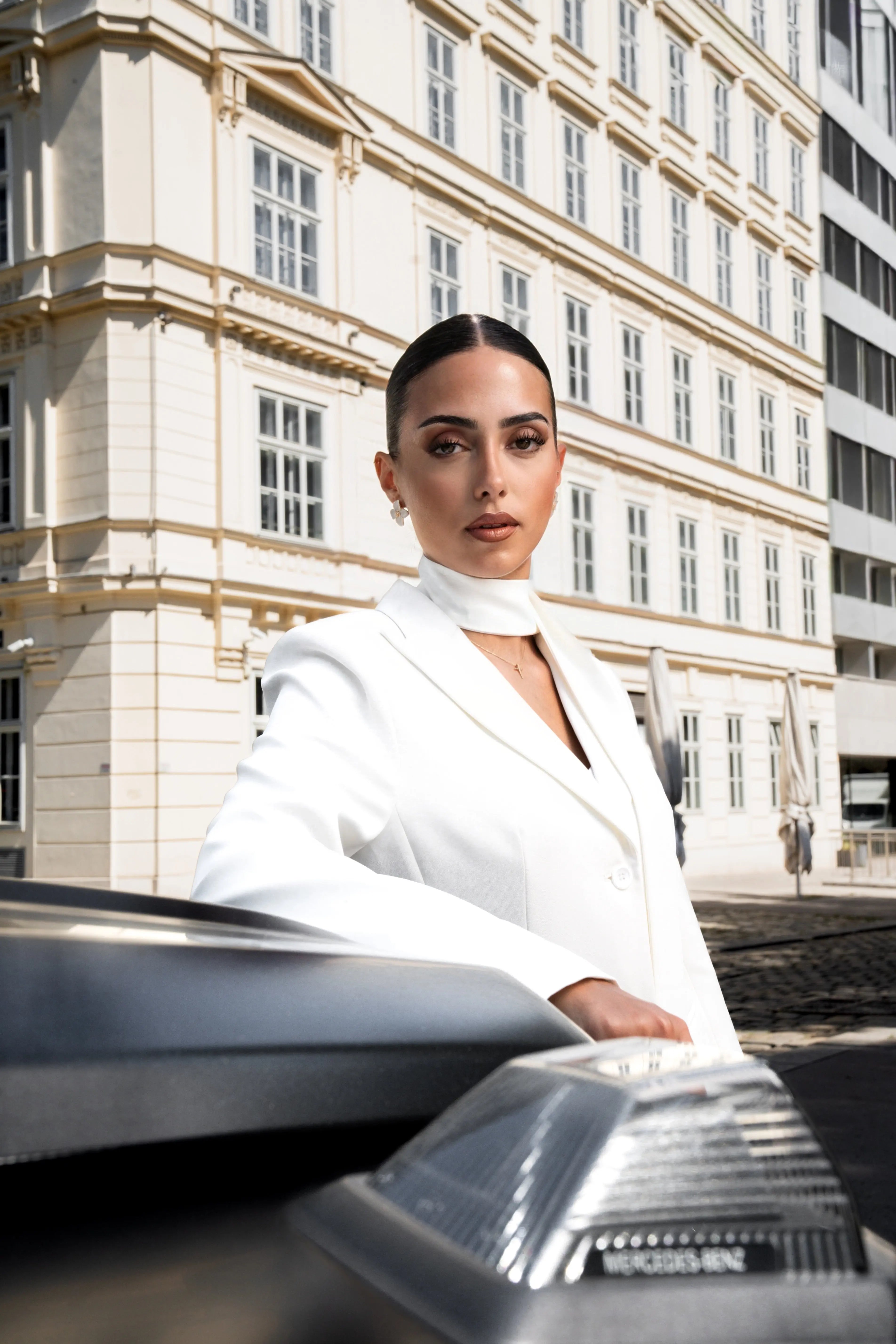 the palais blazer - white Losyana.Shop