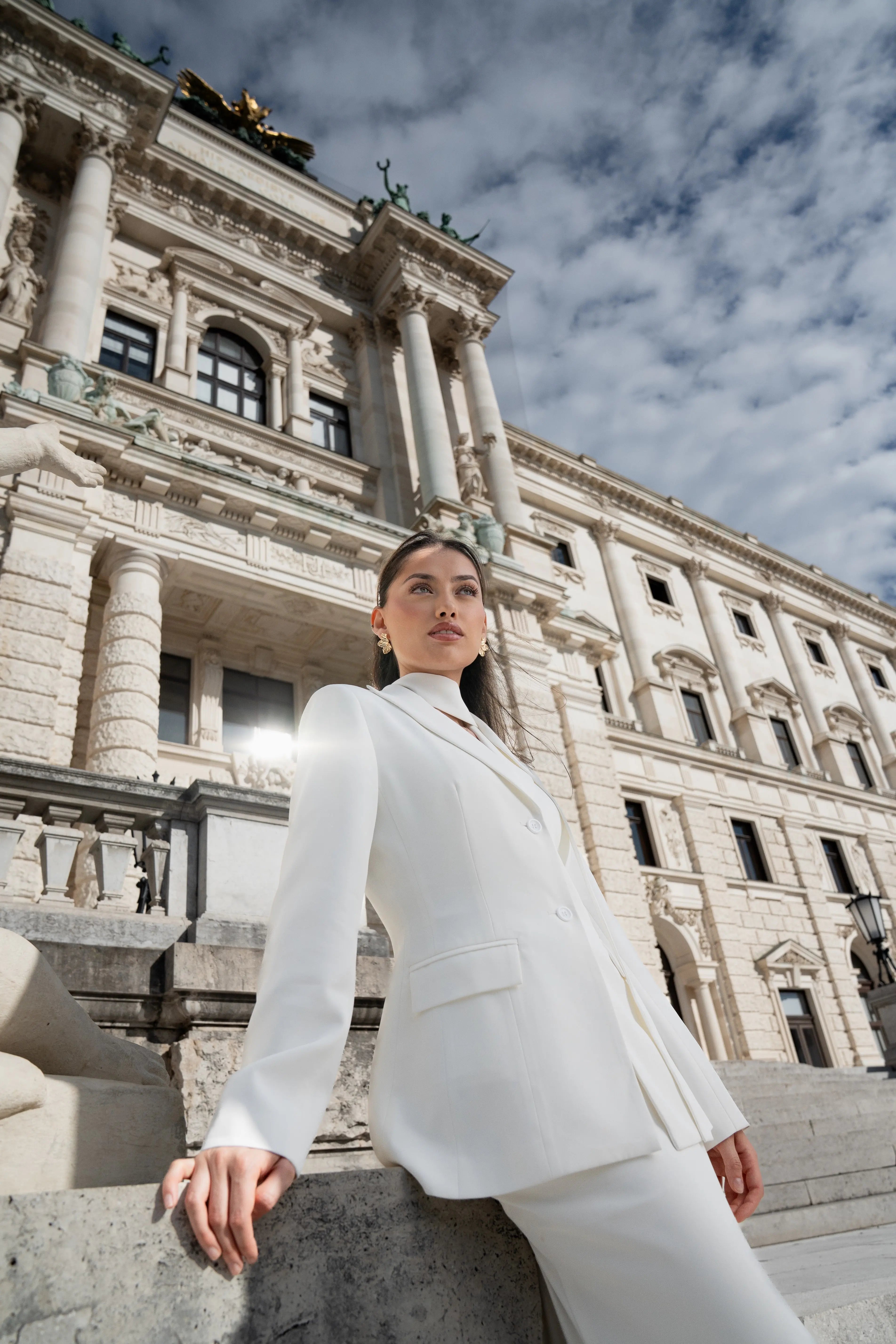 the palais blazer - white Losyana.Shop