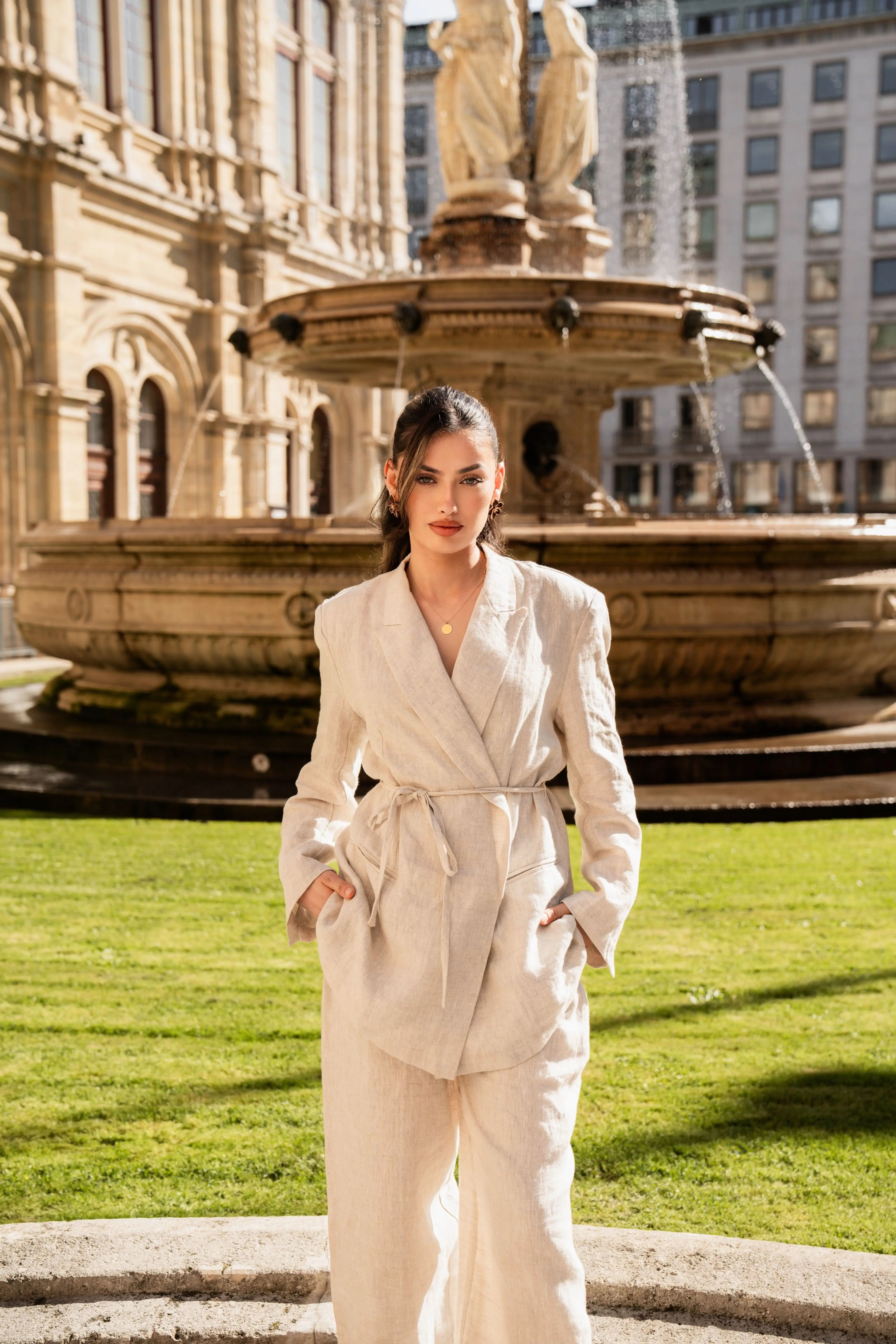 the premium linen blazer Losyana.Shop