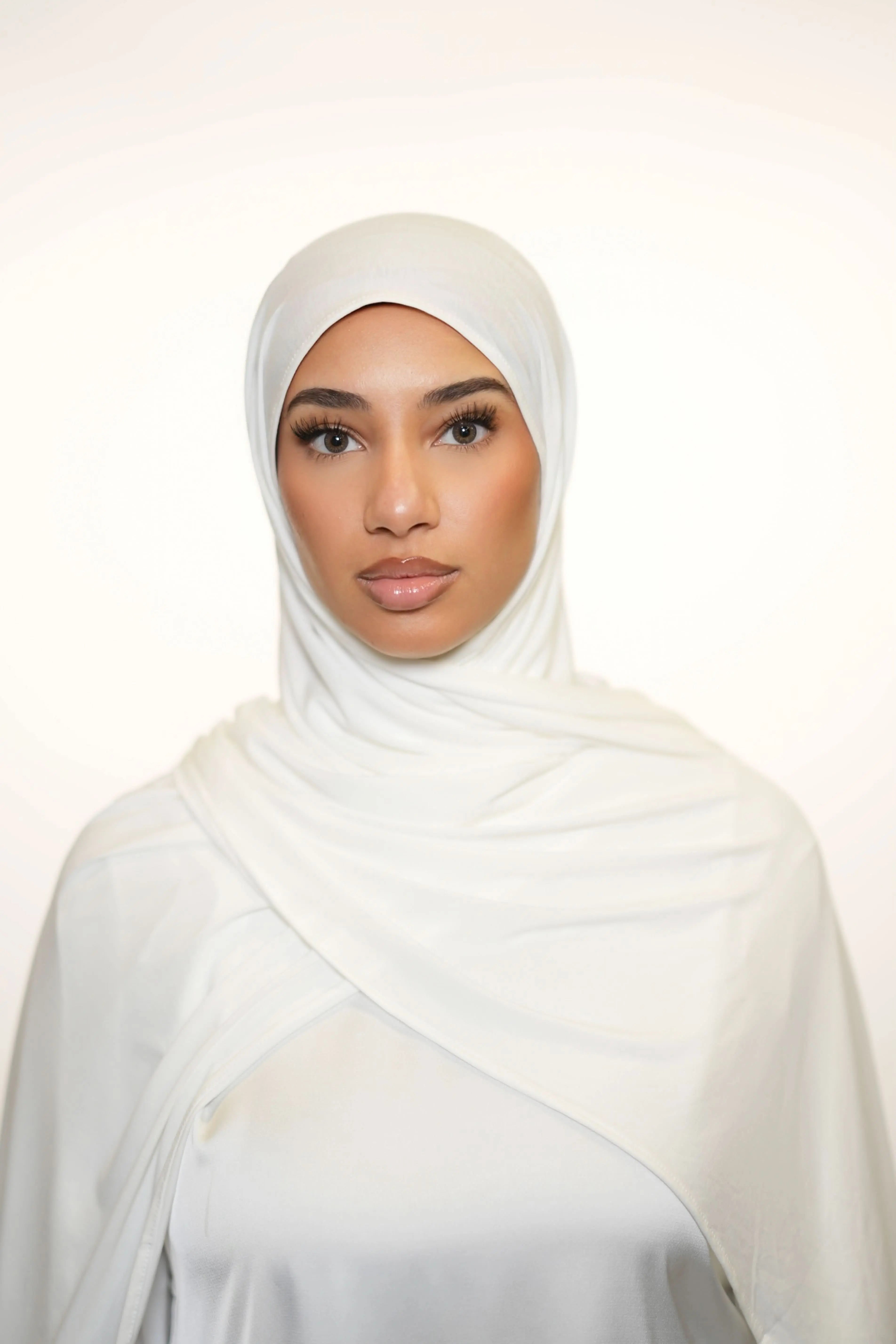 Vela Jersey - white - Losyana.Shop