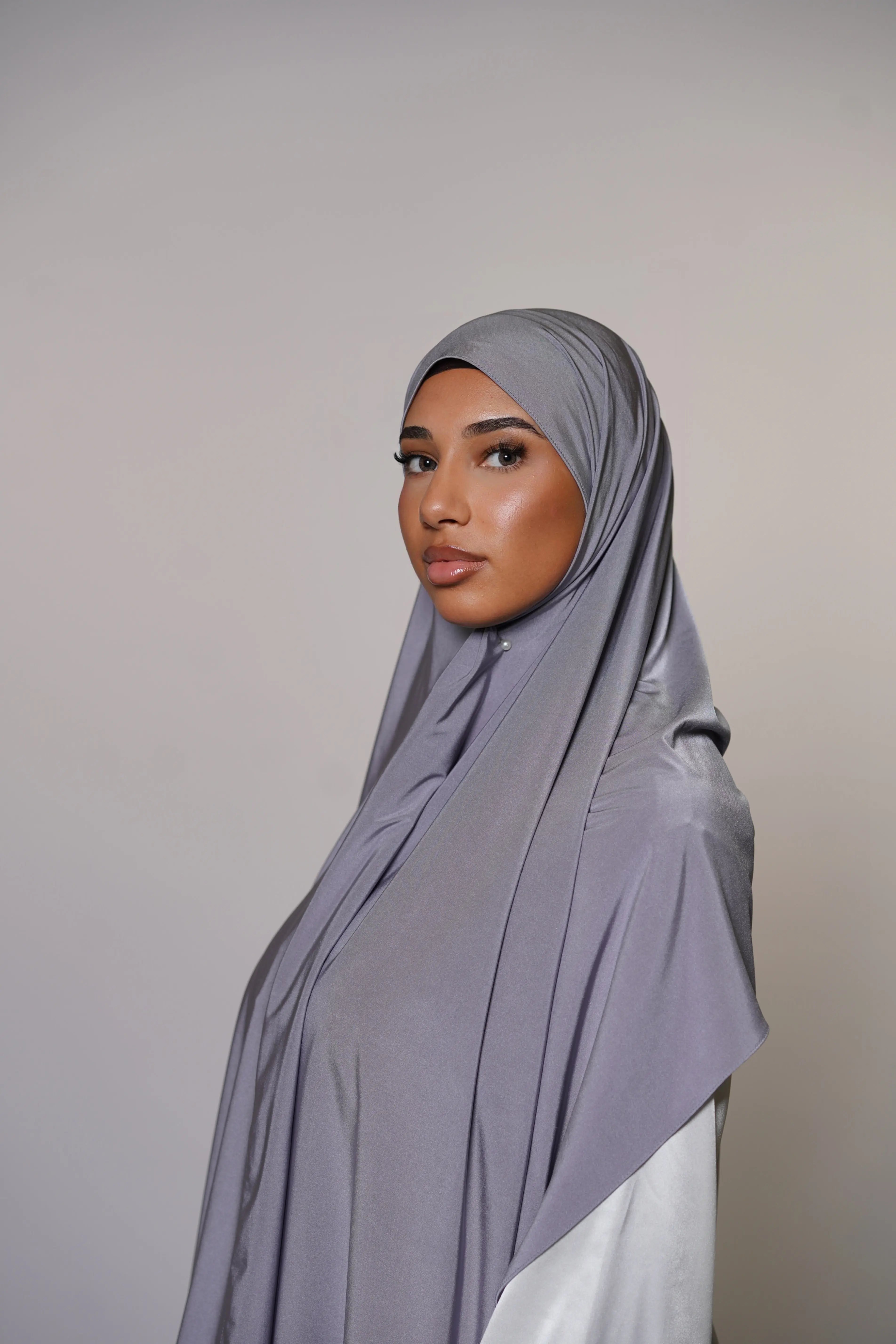 Satin premium jersey - shark Losyana.Shop