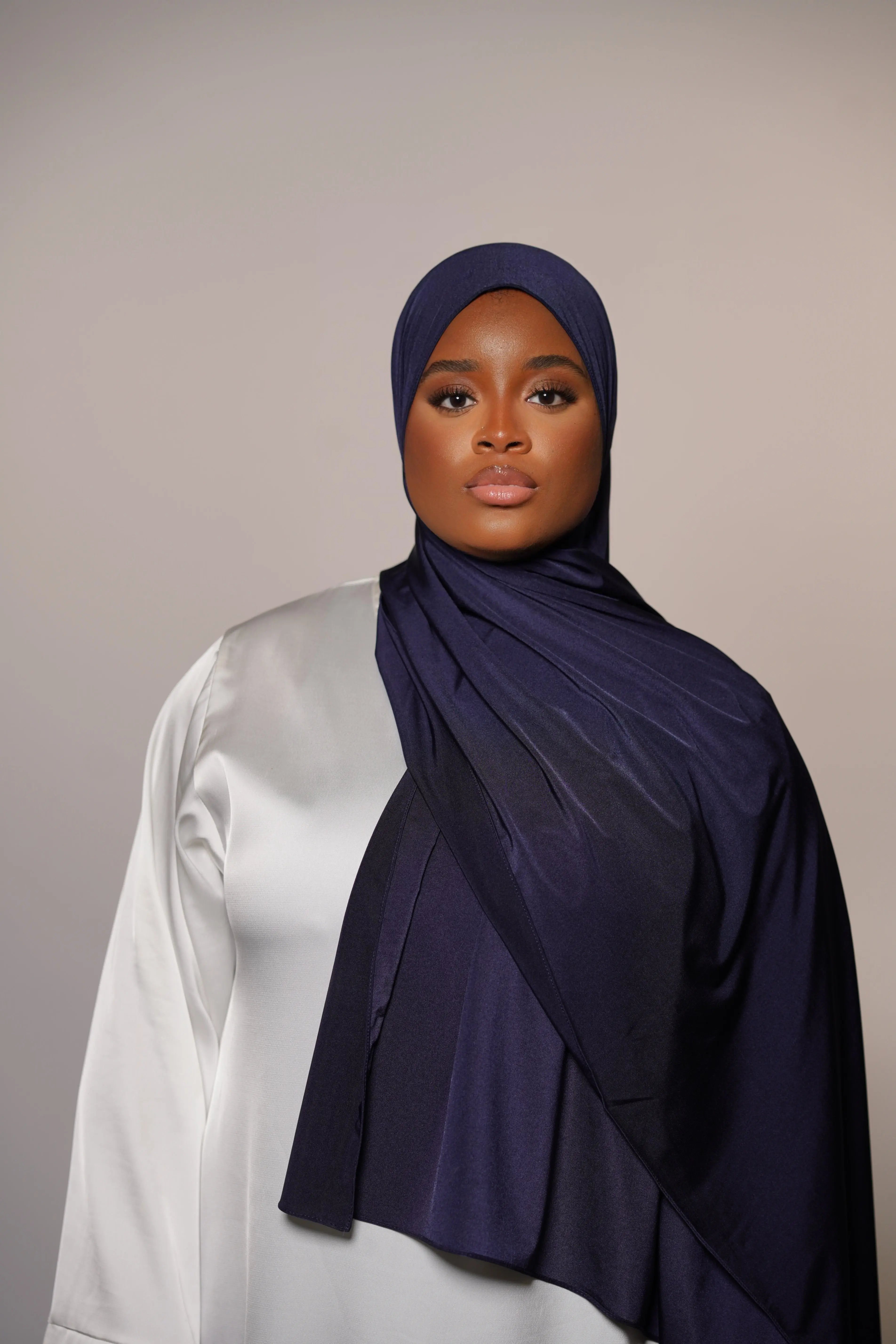 Satin premium jersey - marina blue Losyana.Shop