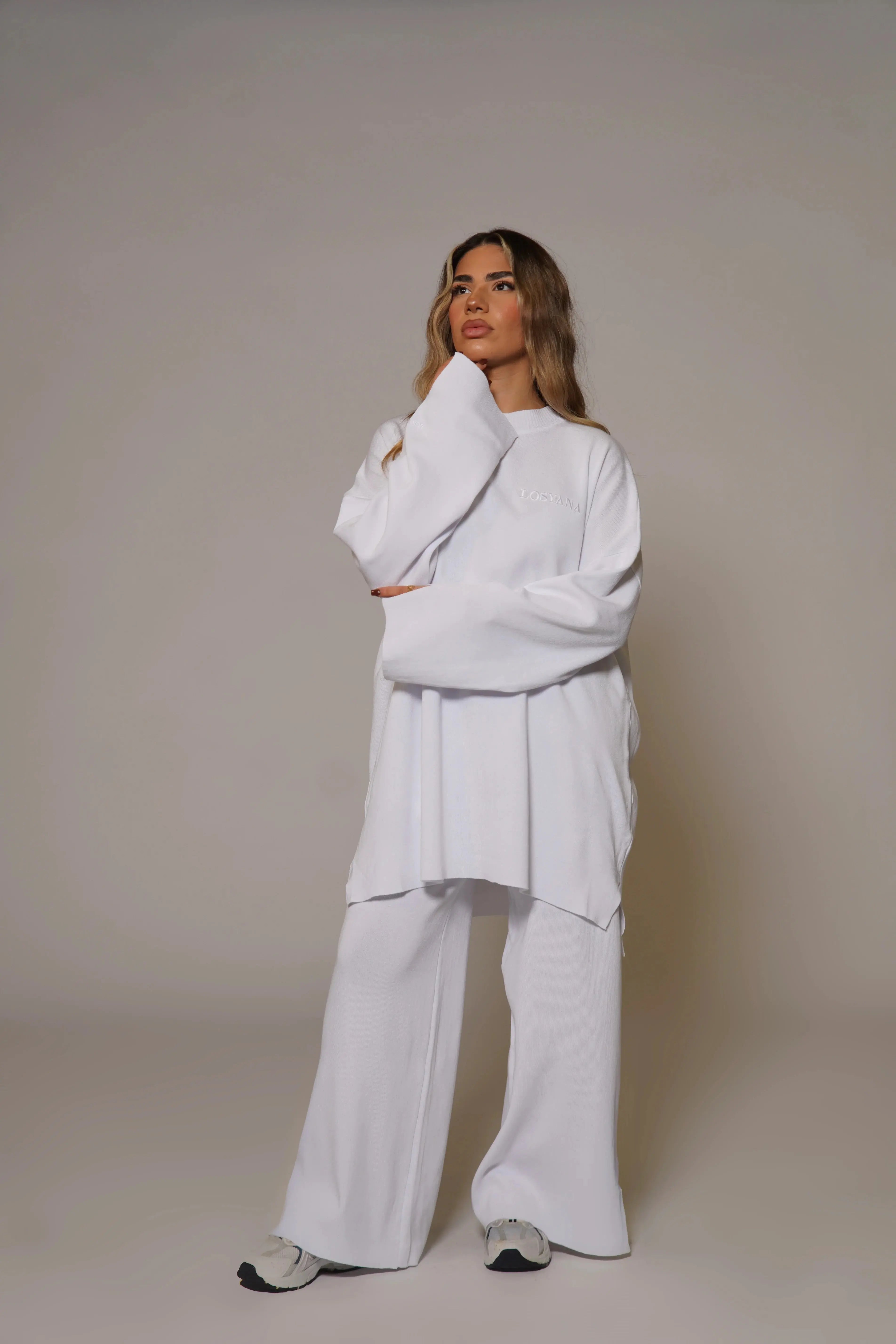 Signature Cotton Set - White Losyana