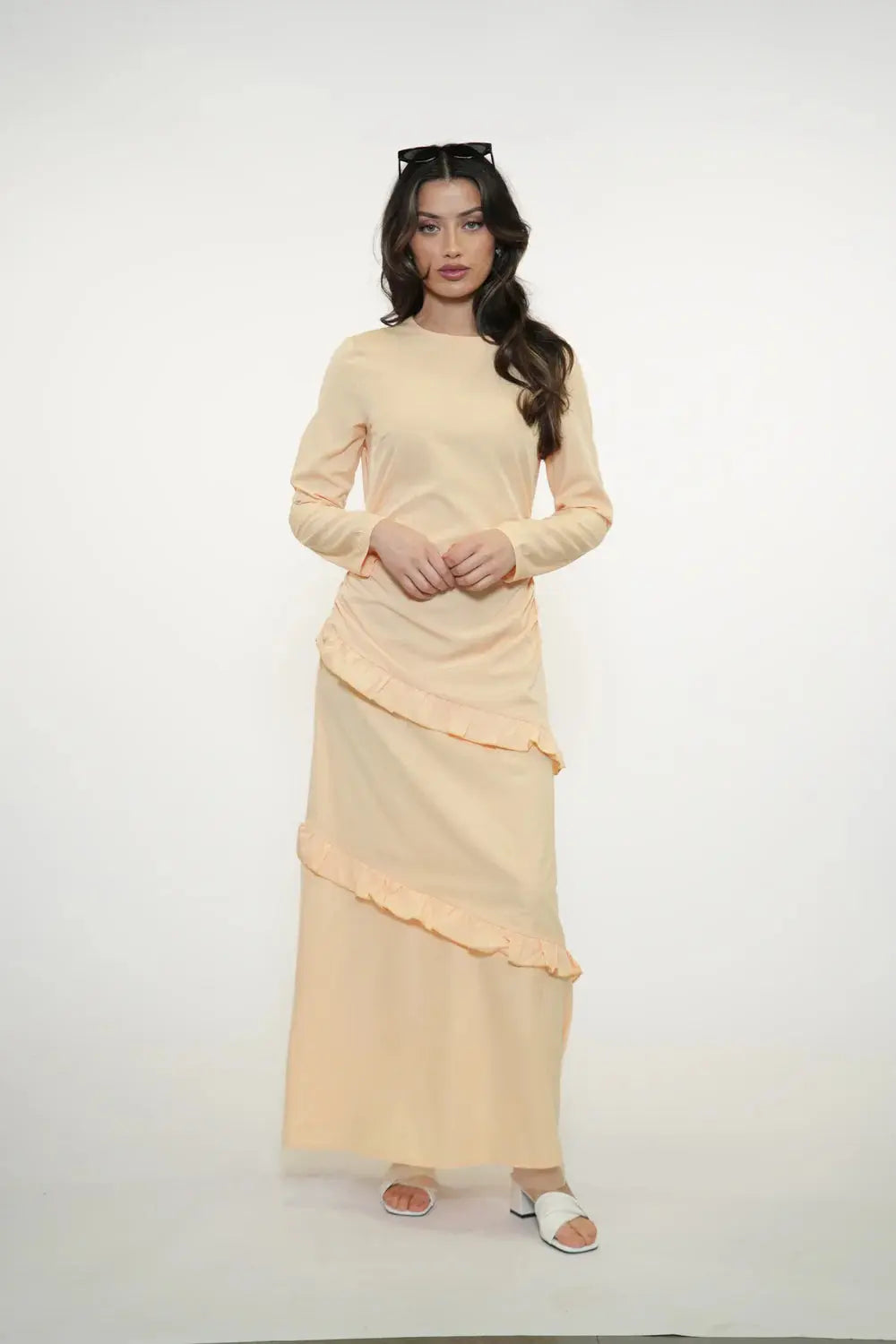 ROMANCE RUFFLE DRESS - APRICOT Losyana.nl