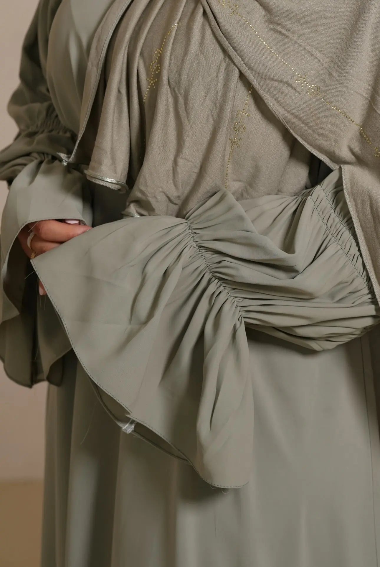 Daily Medina Abaya - pistachio Losyana.Shop