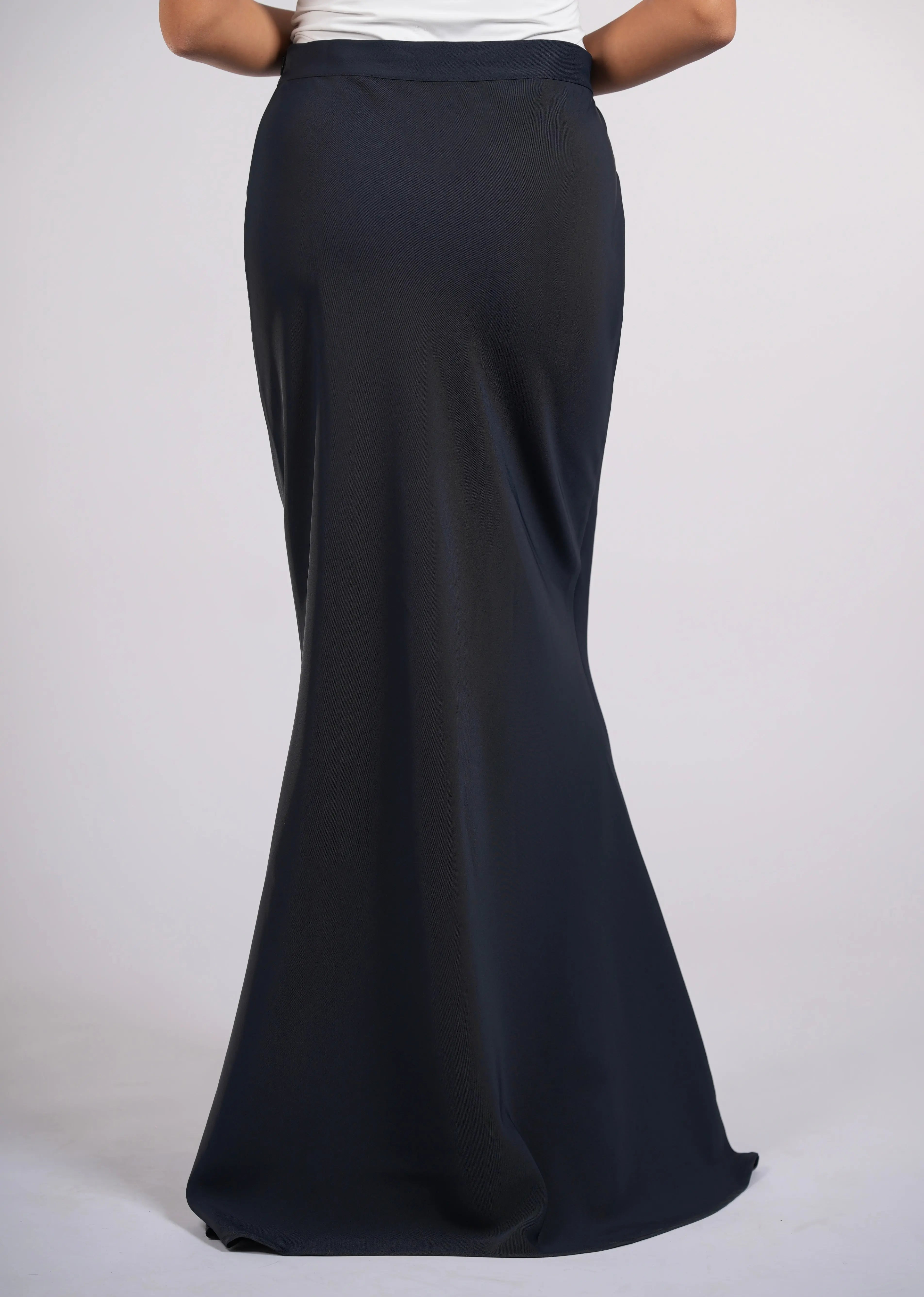 the palais skirt - navy Losyana.Shop