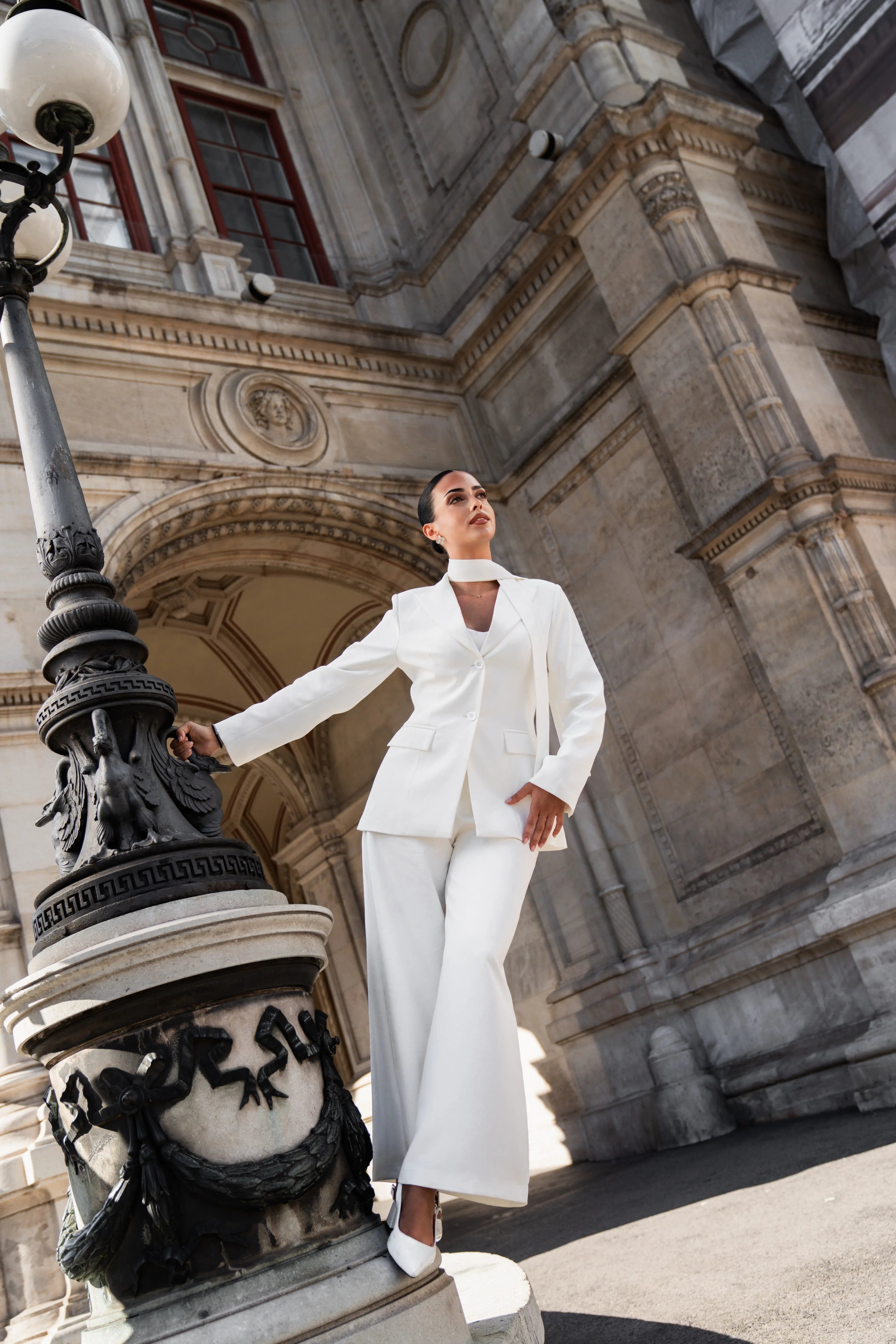 the palais blazer - white Losyana.Shop
