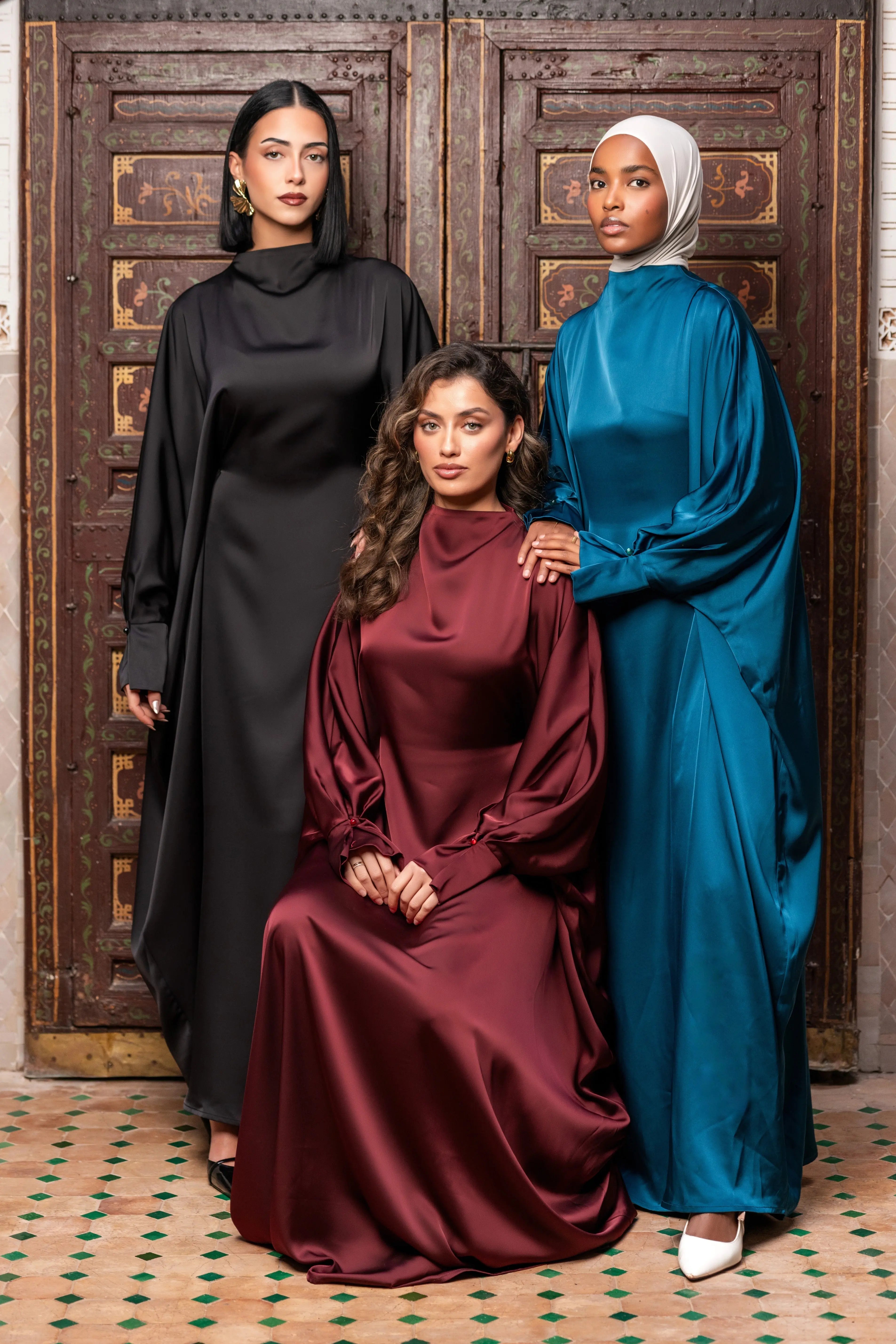 arabian satin abaya - black