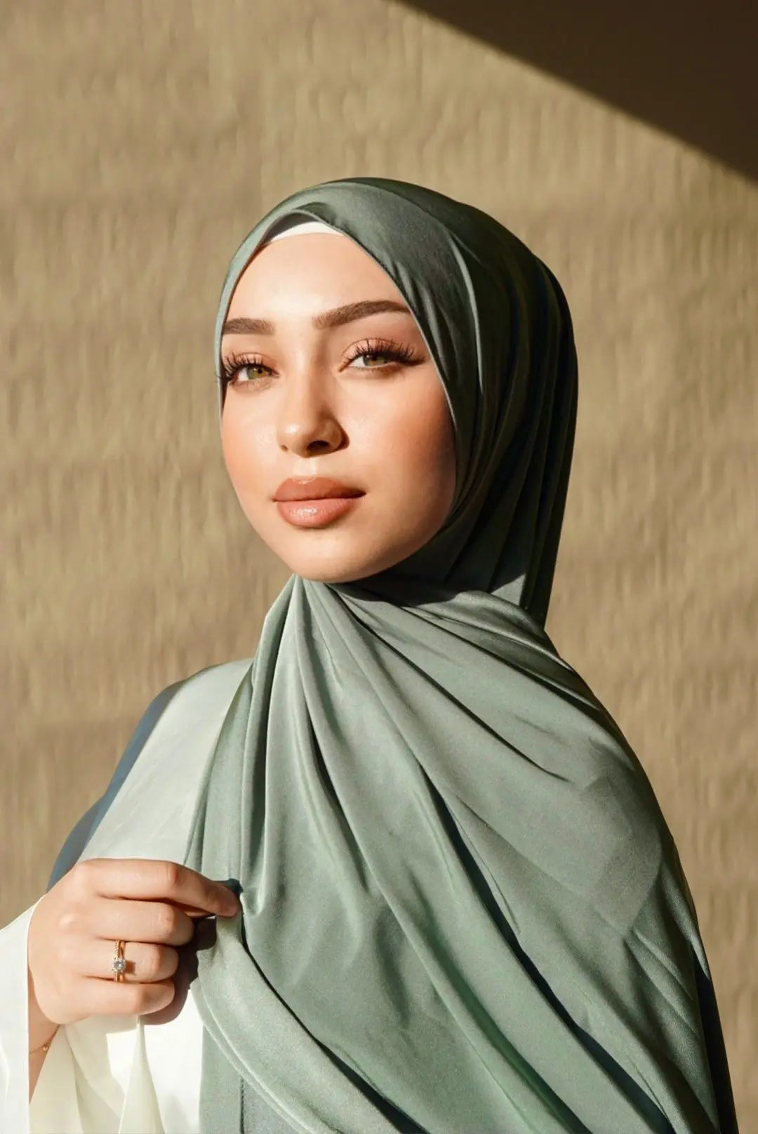 Satin Premium Jersey - olive green Losyana.Shop