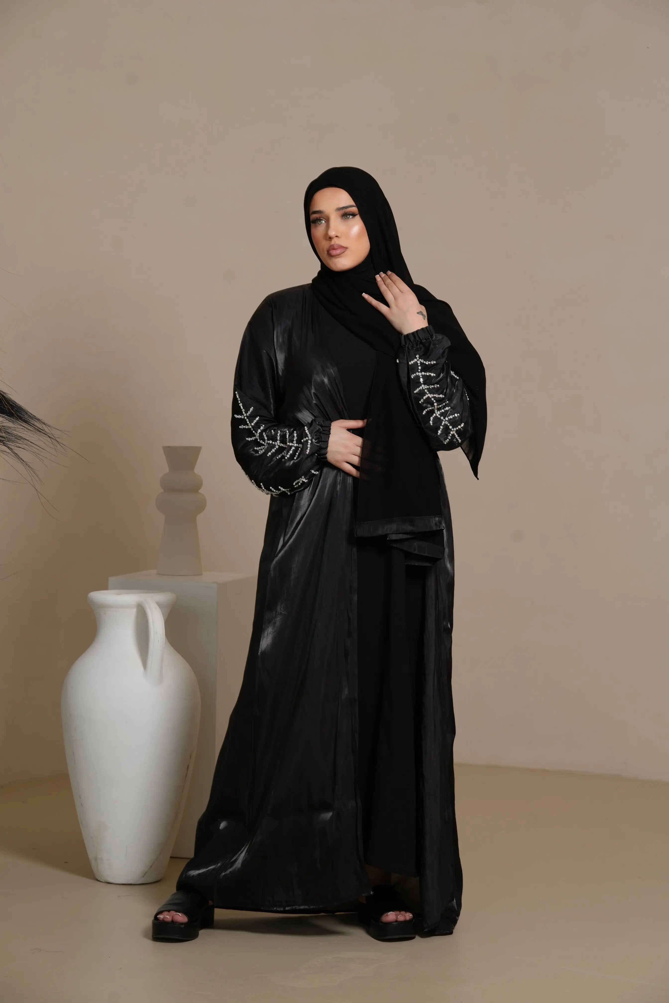 Flower Arm Abaya - Black Losyana.Shop