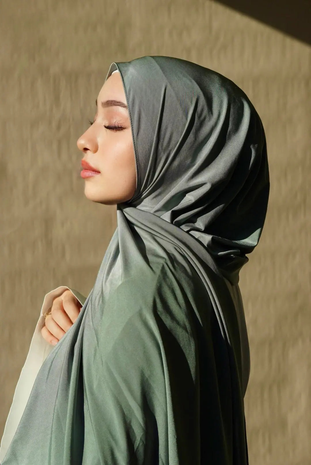 Satin Premium Jersey - olive green Losyana.Shop