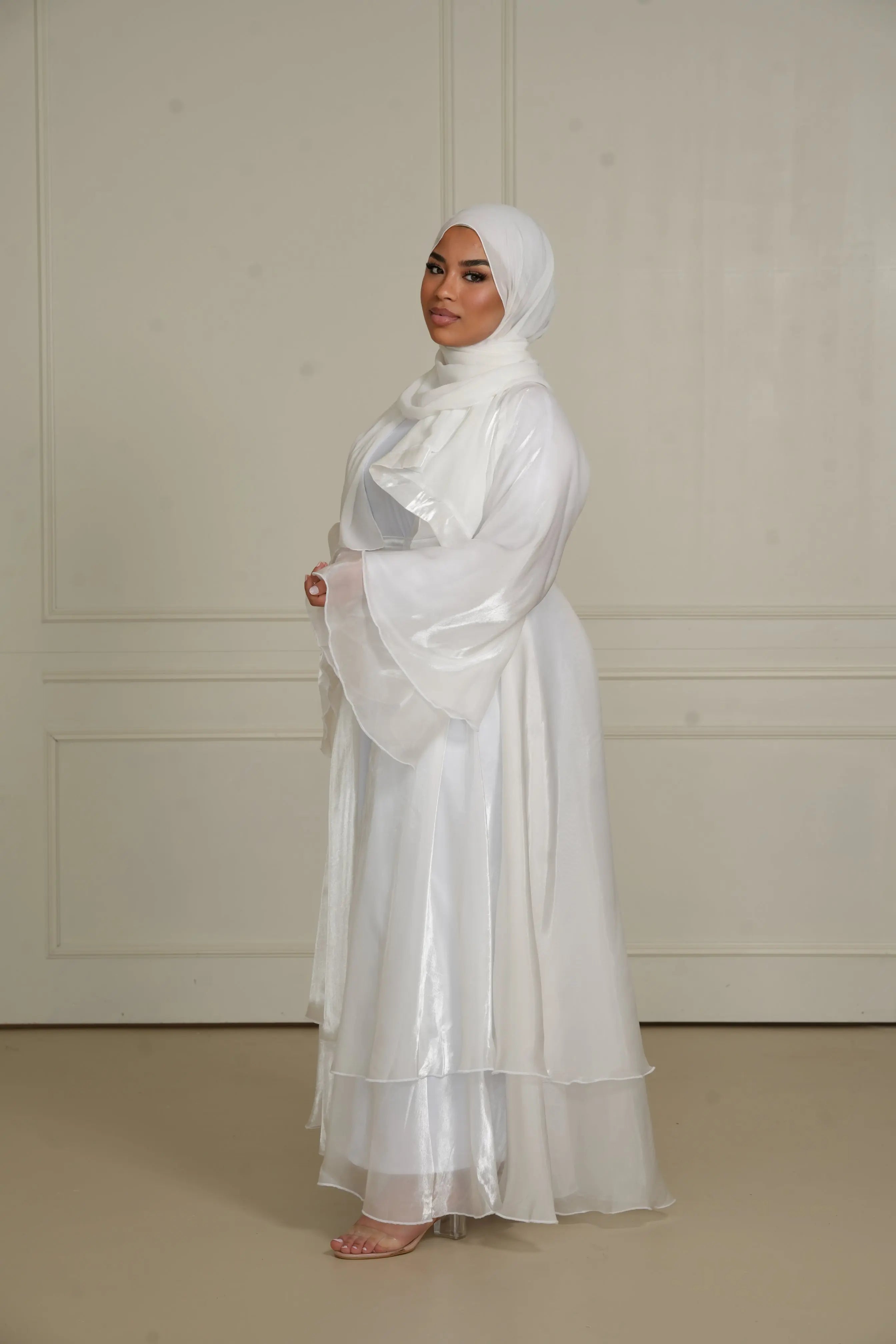 DXB flower abaya - white Losyana.Shop