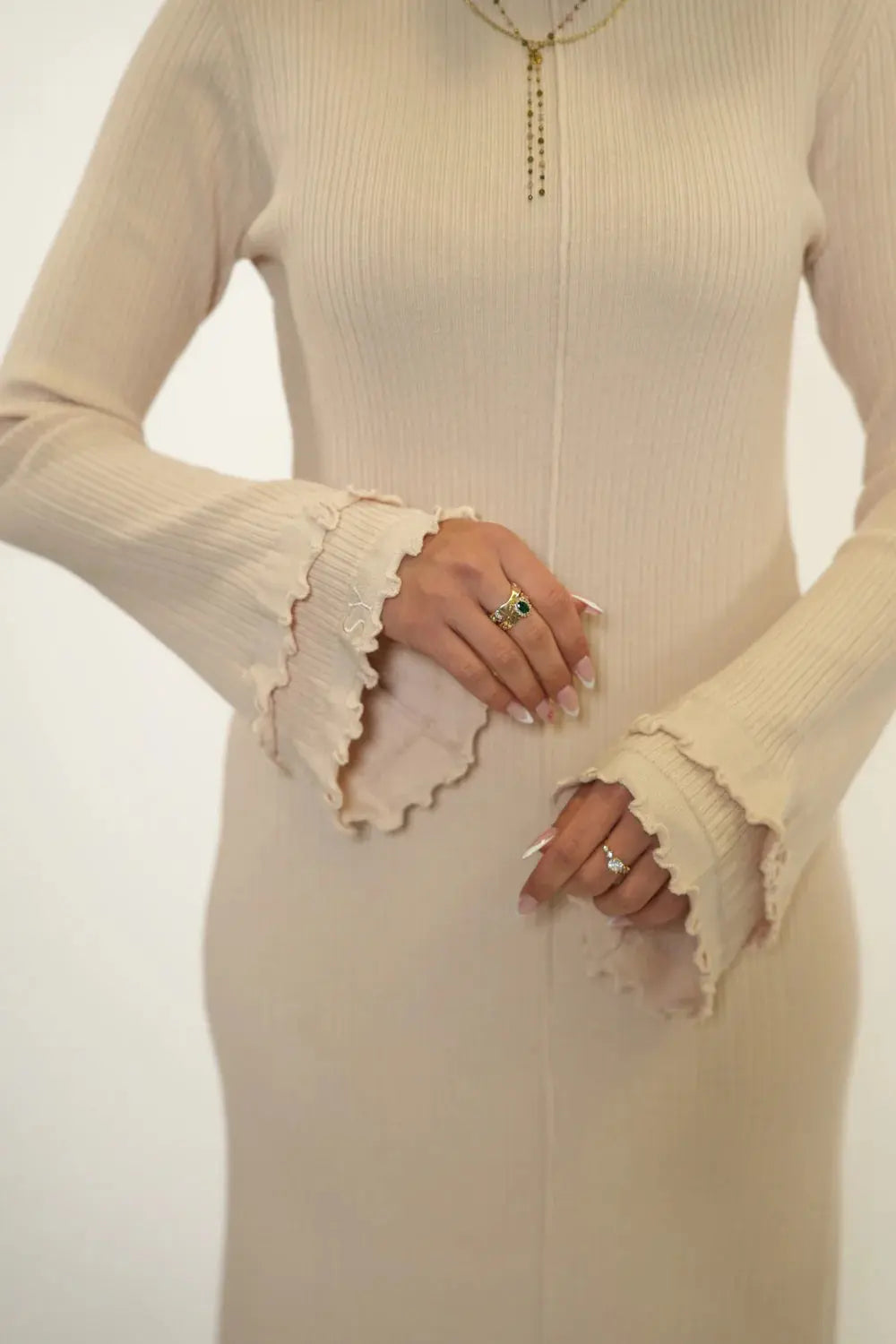 RUFFLED MAXI DRESS - BEIGE Losyana.nl