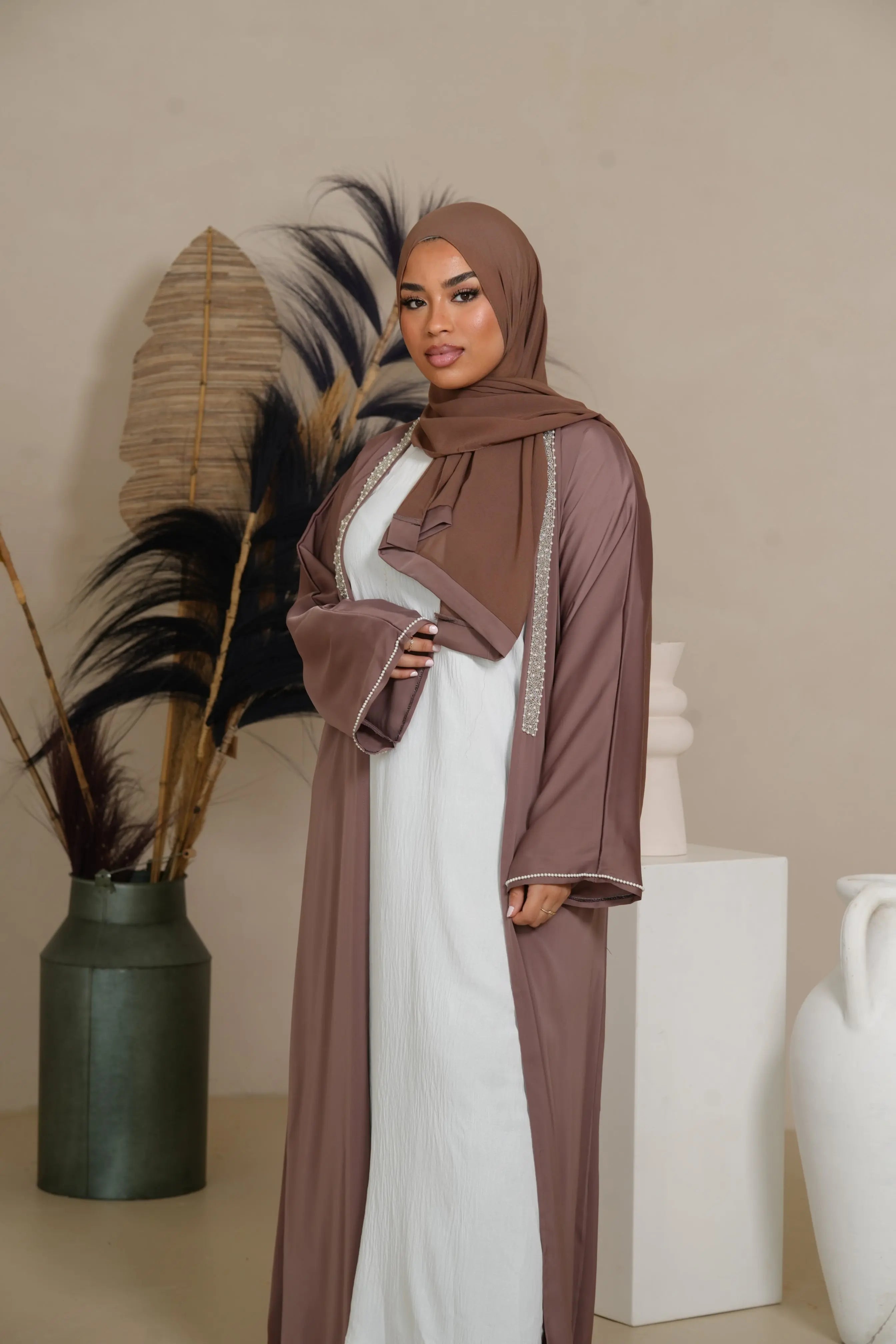 Pearl Stroke Abaya -  Velvet Losyana.Shop