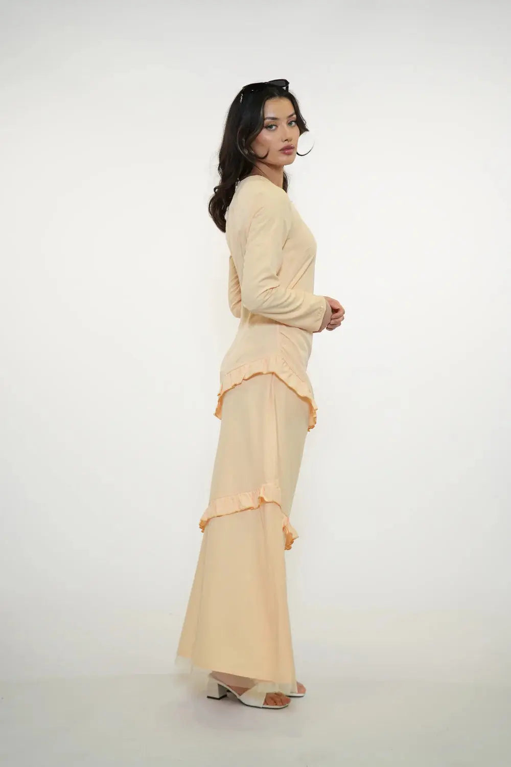 ROMANCE RUFFLE DRESS - APRICOT Losyana.nl