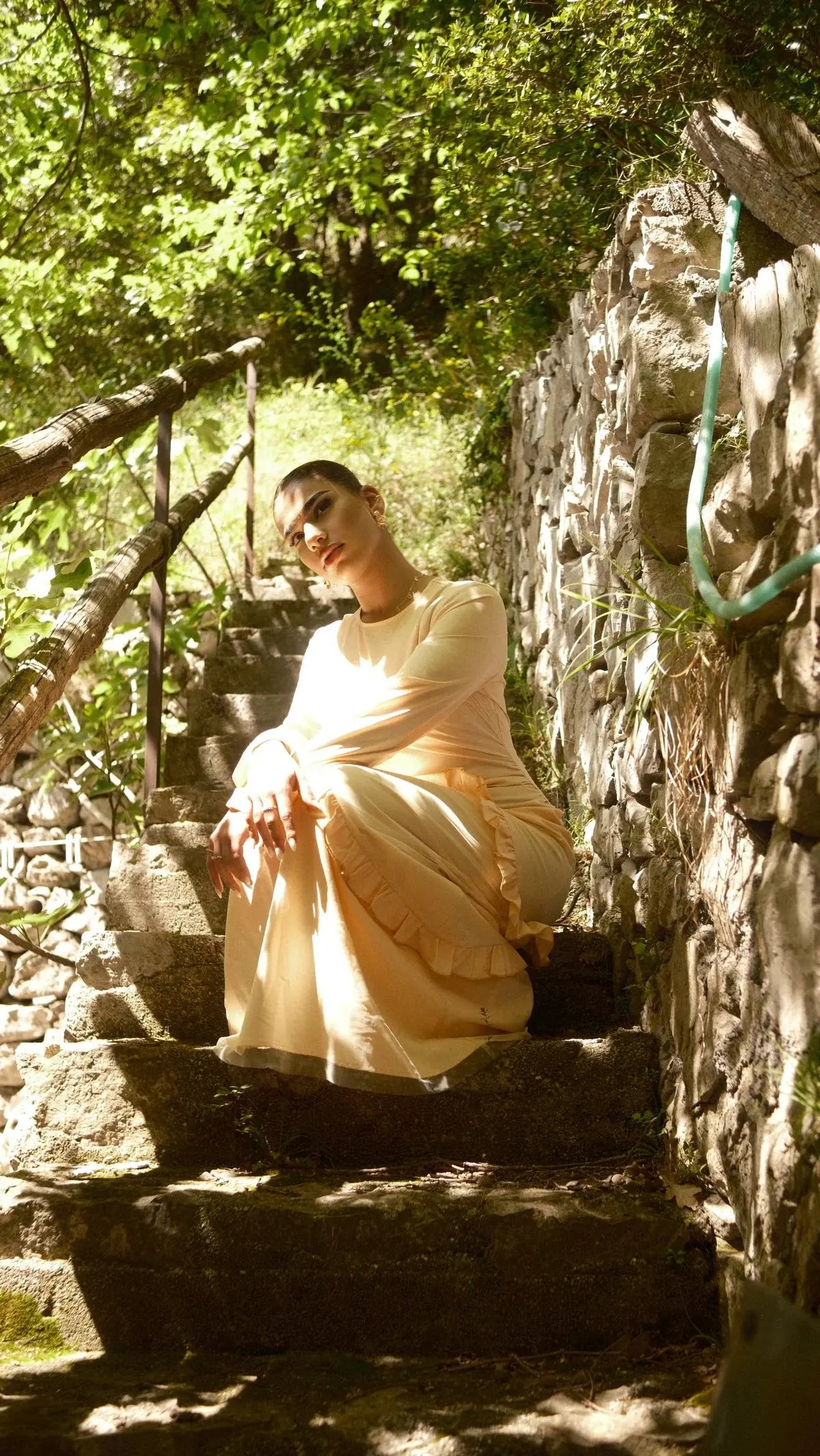 ROMANCE RUFFLE DRESS - APRICOT Losyana.nl