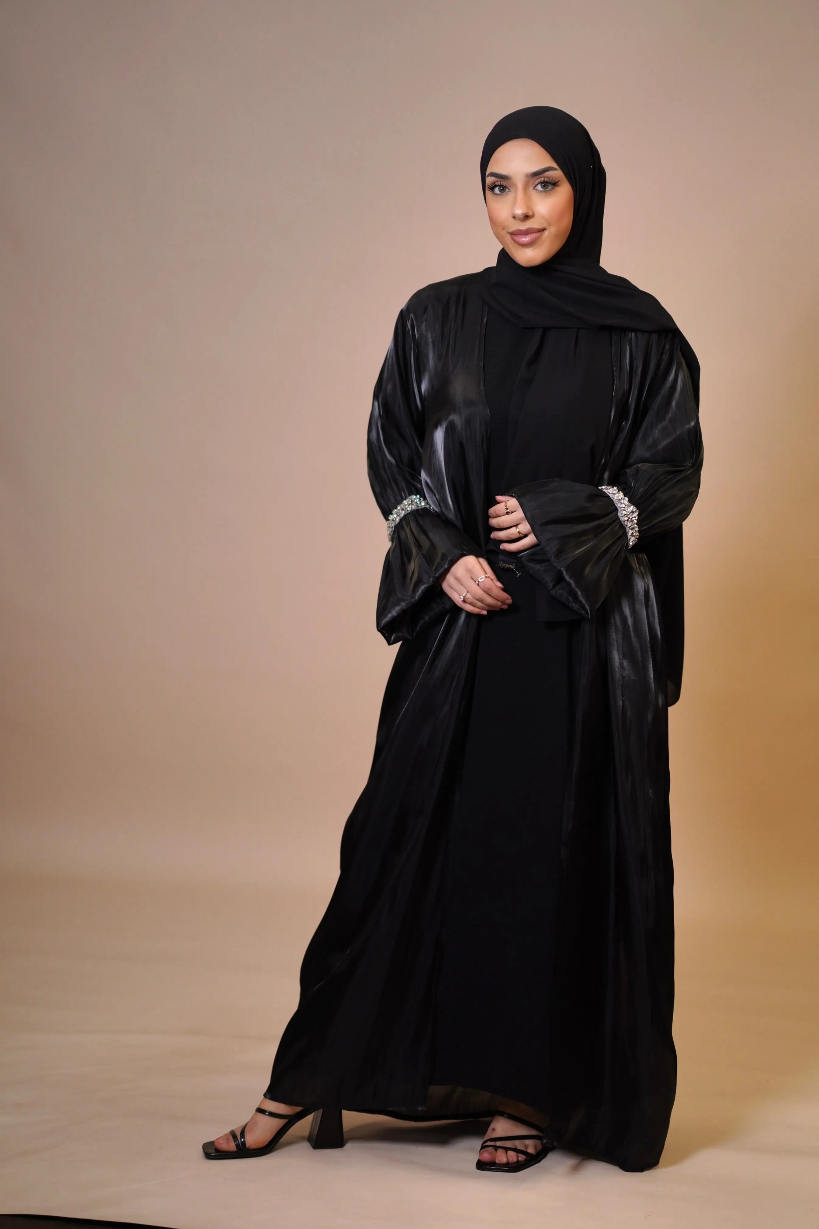 Emirate abaya - black Losyana.Shop